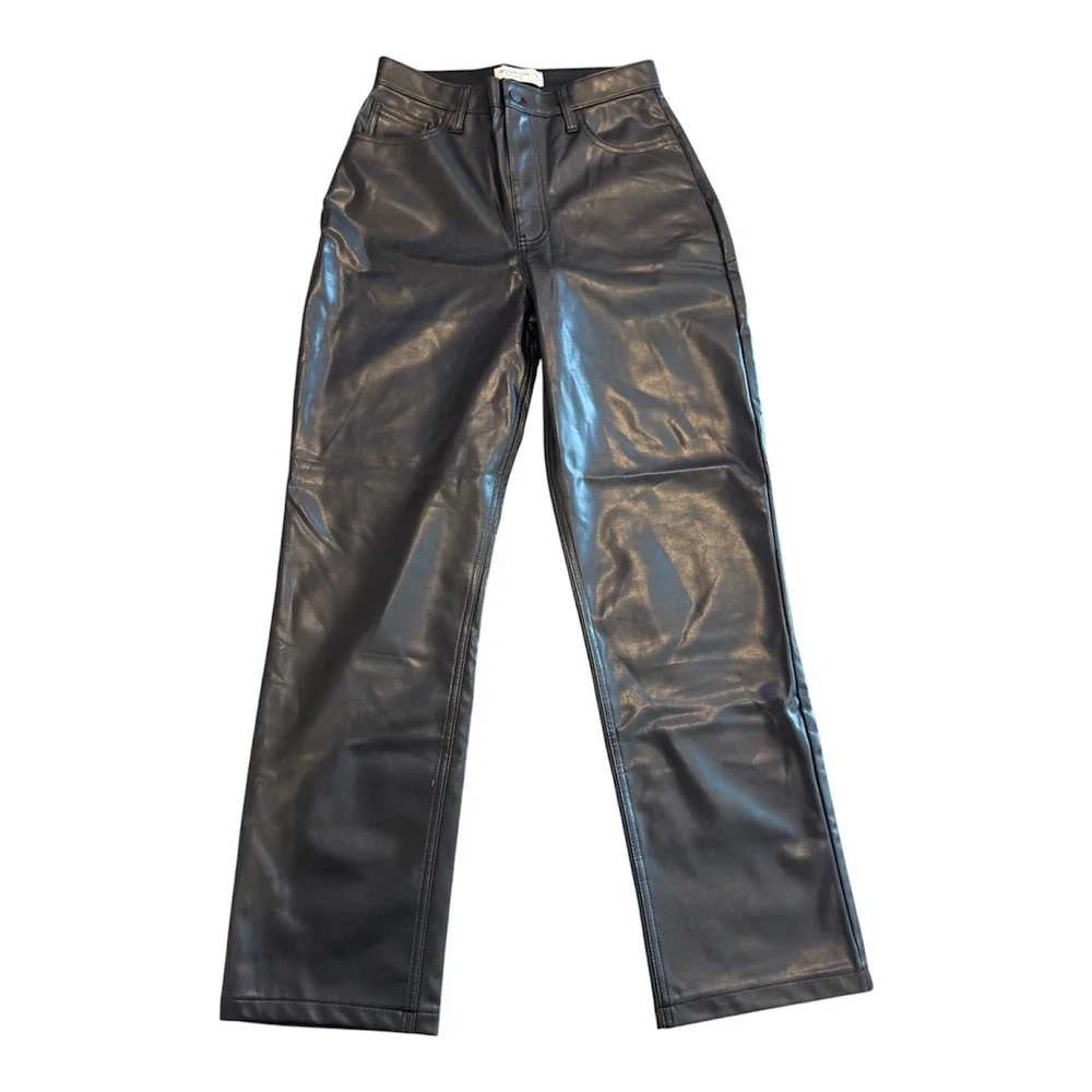Abercrombie & Fitch Curve Love 90s Straight Ultra High Rise Vegan Leather Pant 8